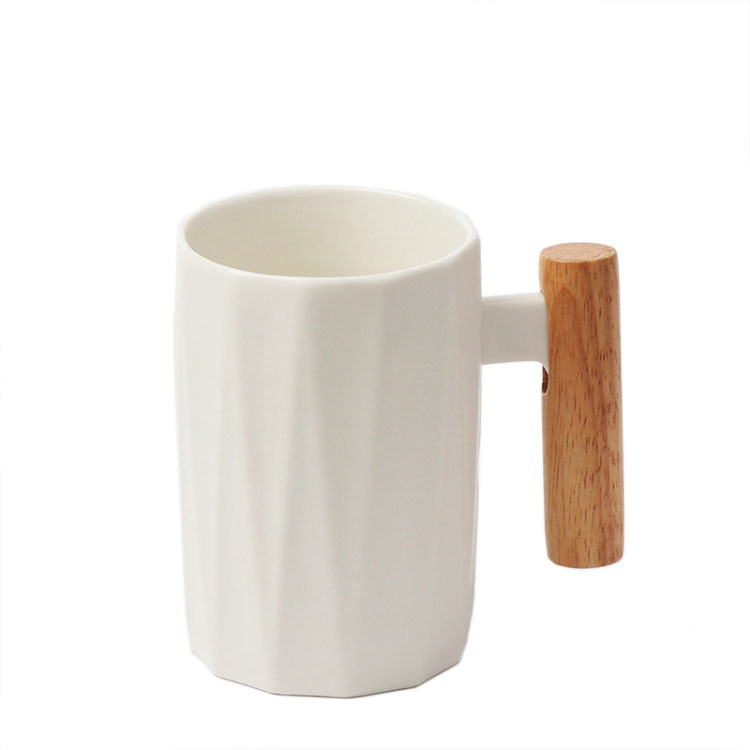 350ml Promotional Colored Ceramic Gift Cup Set with Wooden Lid And Handle